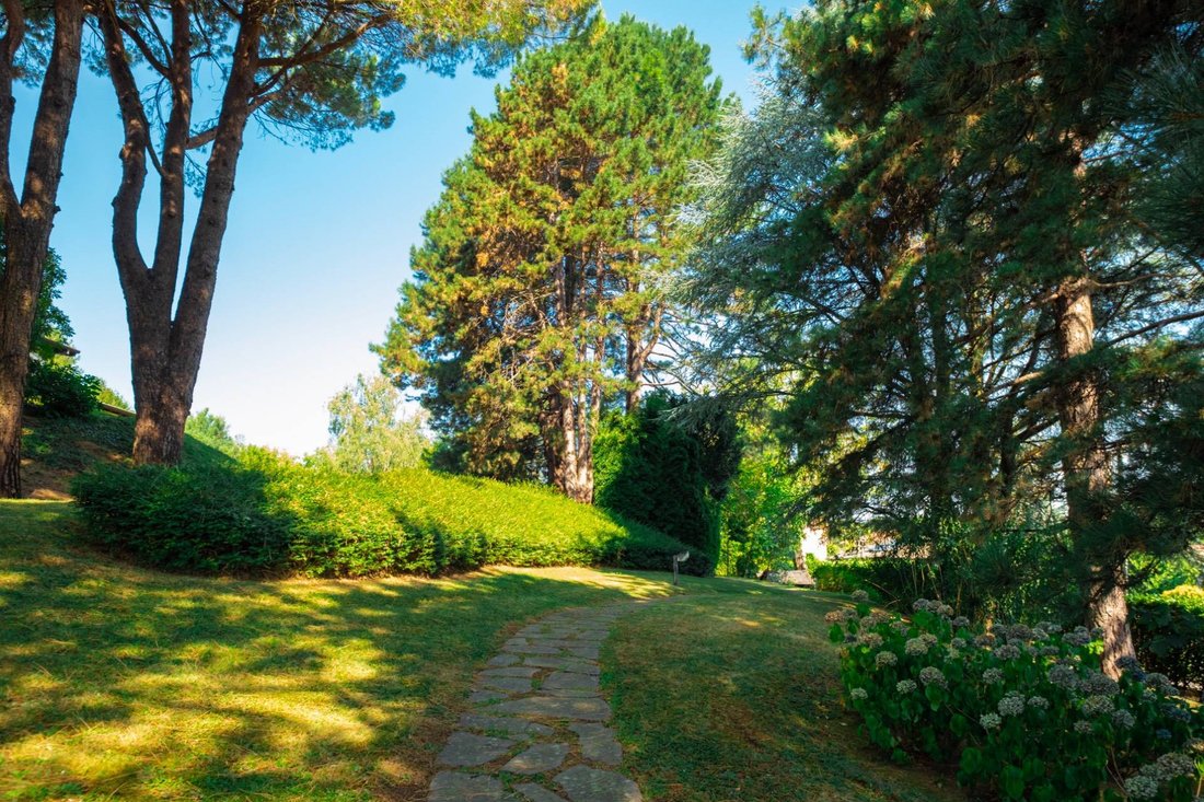 Villa in Cagno, Lombardy, Italy 5 - 18614677
