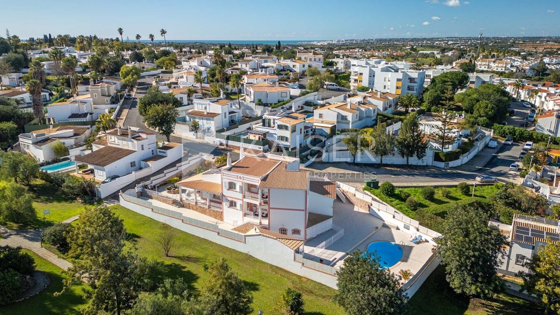 Villa in Guia, Algarve, Portugal 3 - 16871648