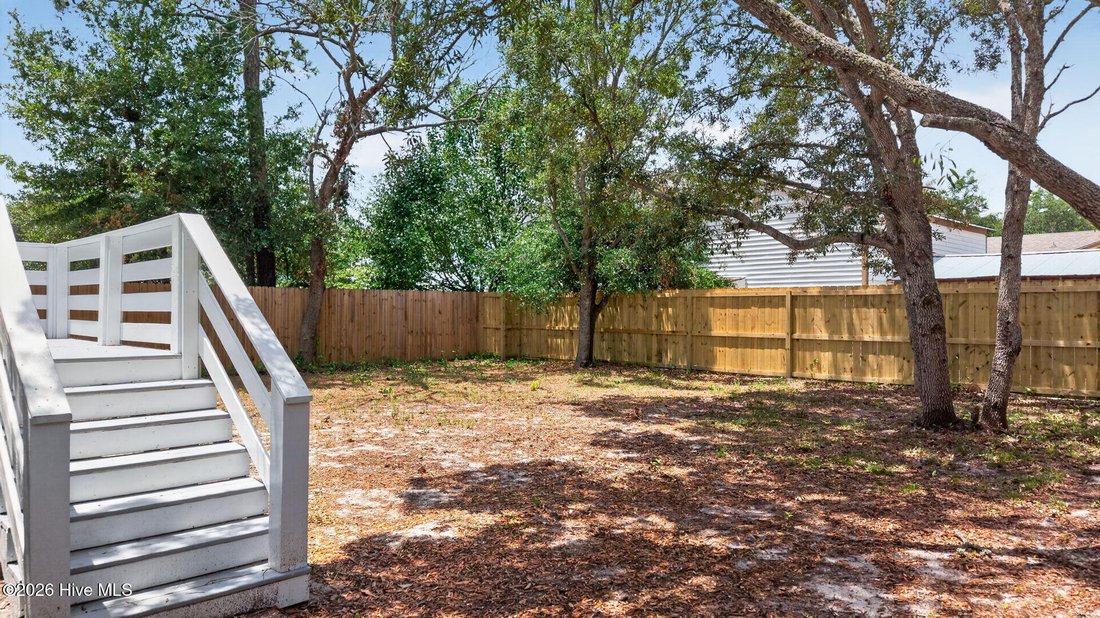 House in Oak Island, North Carolina, United States 5 - 18609457