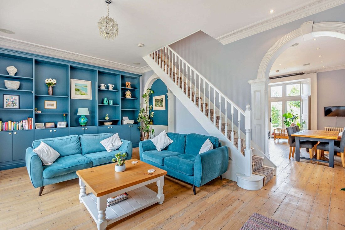 House in Maidens Green, Winkfield, England 5 - 18612042