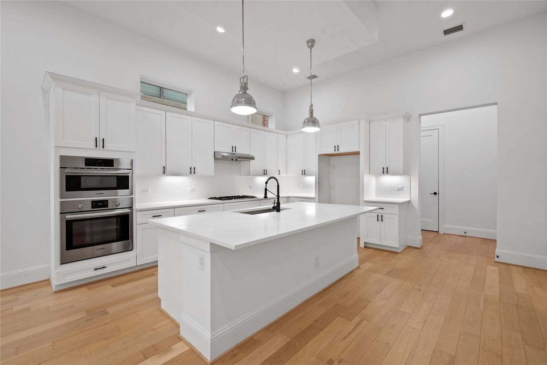 House in Houston, Texas, United States 3 - 18615582
