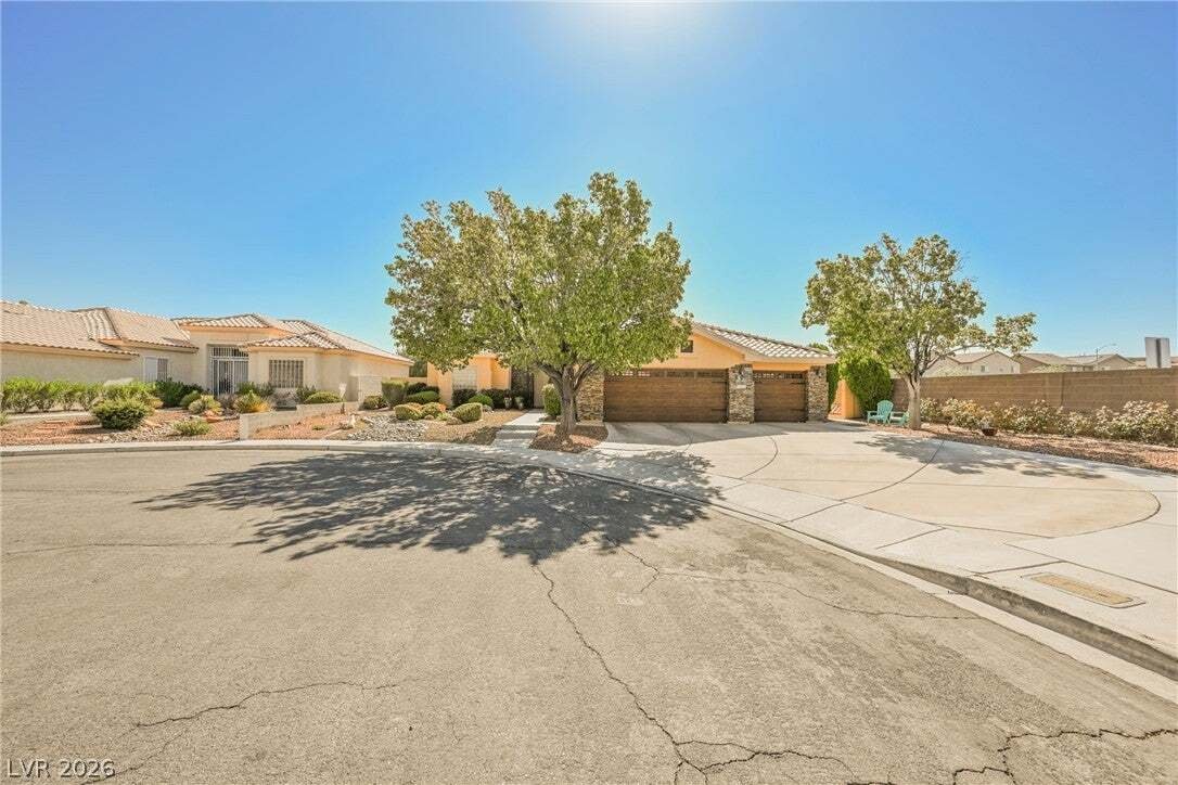 House in Las Vegas, Nevada, United States 1 - 18609074