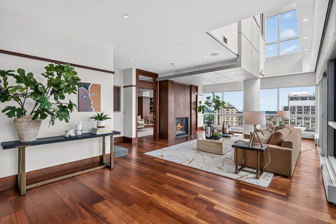 Condo in Milwaukee, Wisconsin, United States 5 - 17937063