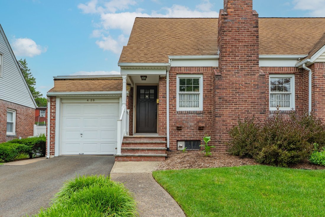 House in Fair Lawn, New Jersey, United States 1 - 18611342