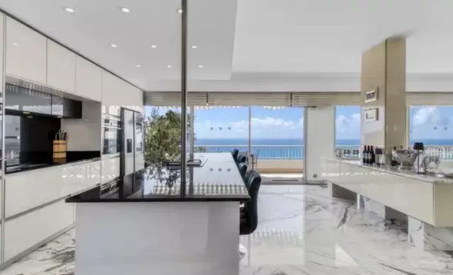 Apartment in Menton, Provence-Alpes-Côte d'Azur, France 4 - 15689872