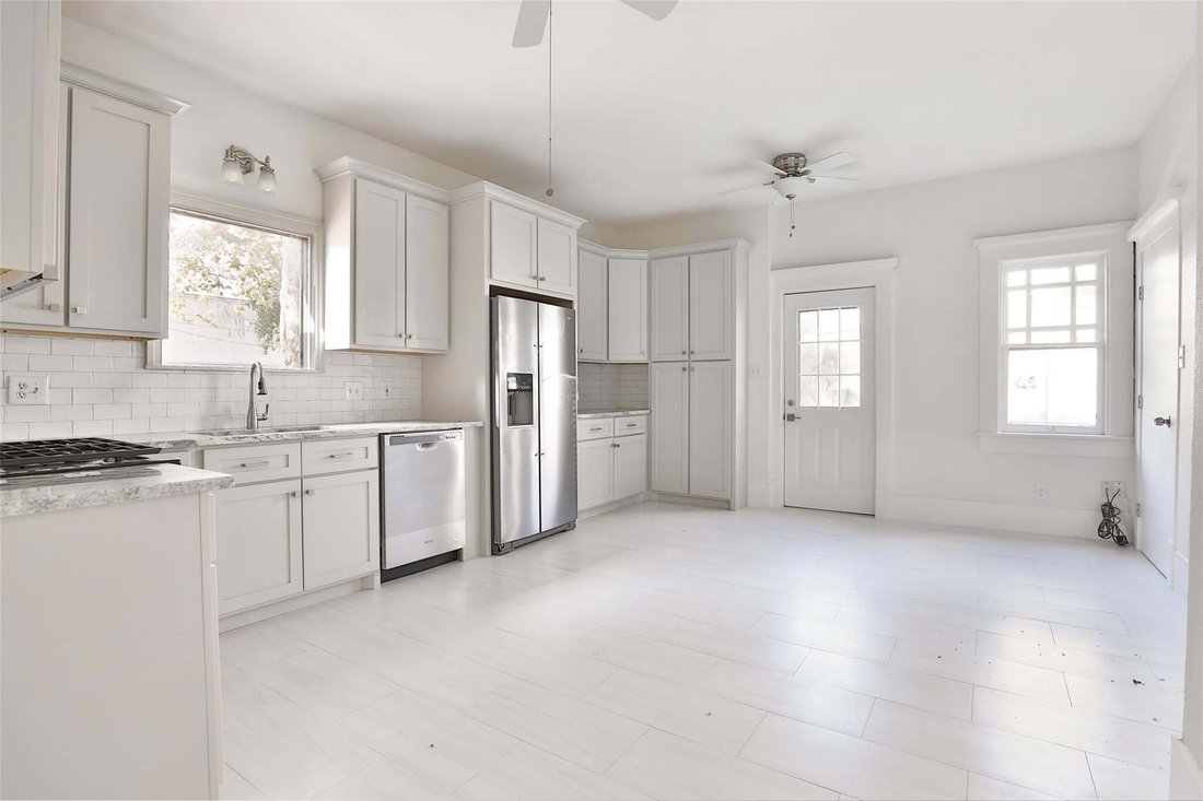 House in Houston, Texas, United States 3 - 18613395