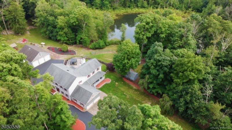 House in West Milford, New Jersey, United States 4 - 18615464