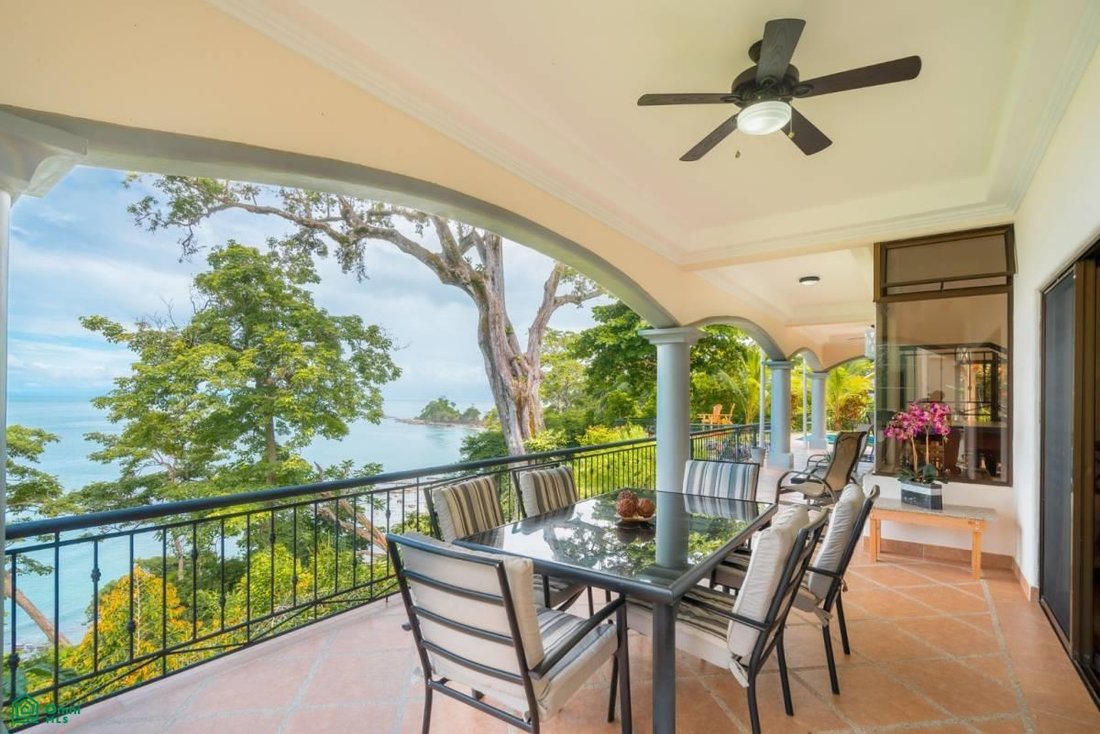 House in Playa Herradura, Puntarenas Province, Costa Rica 1 - 18609472