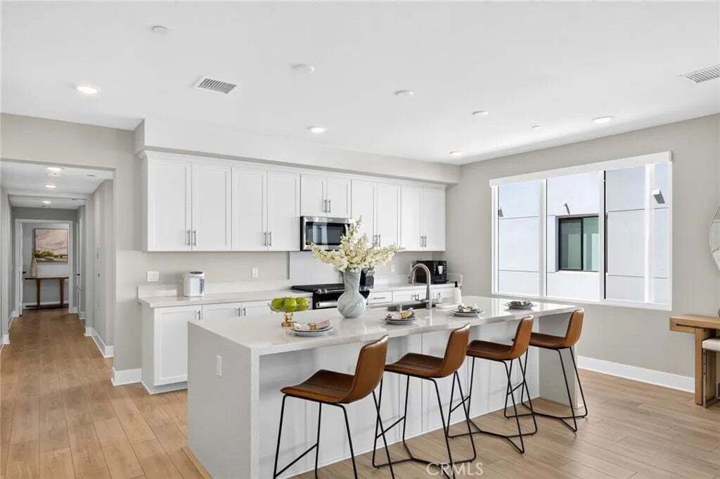 Condo in Tustin, California, United States 4 - 18612843