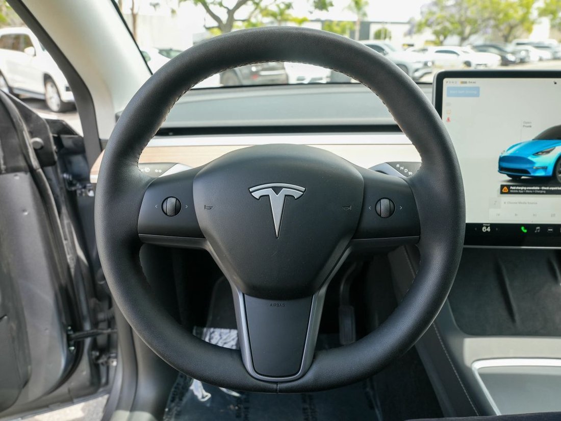 Suv in Costa Mesa, CA, United States 5 - 18579927