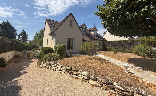 Maison à Les Essarts-le-Roi, Île-de-France, France 1