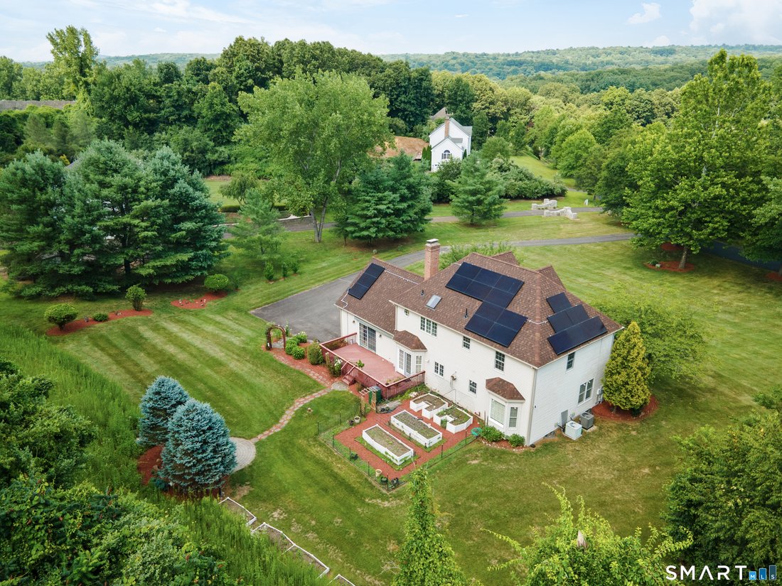 House in Southbury, Connecticut, United States 5 - 18615797