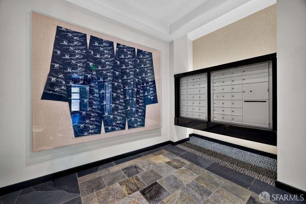 Condo in San Francisco, California, United States 4 - 18609566