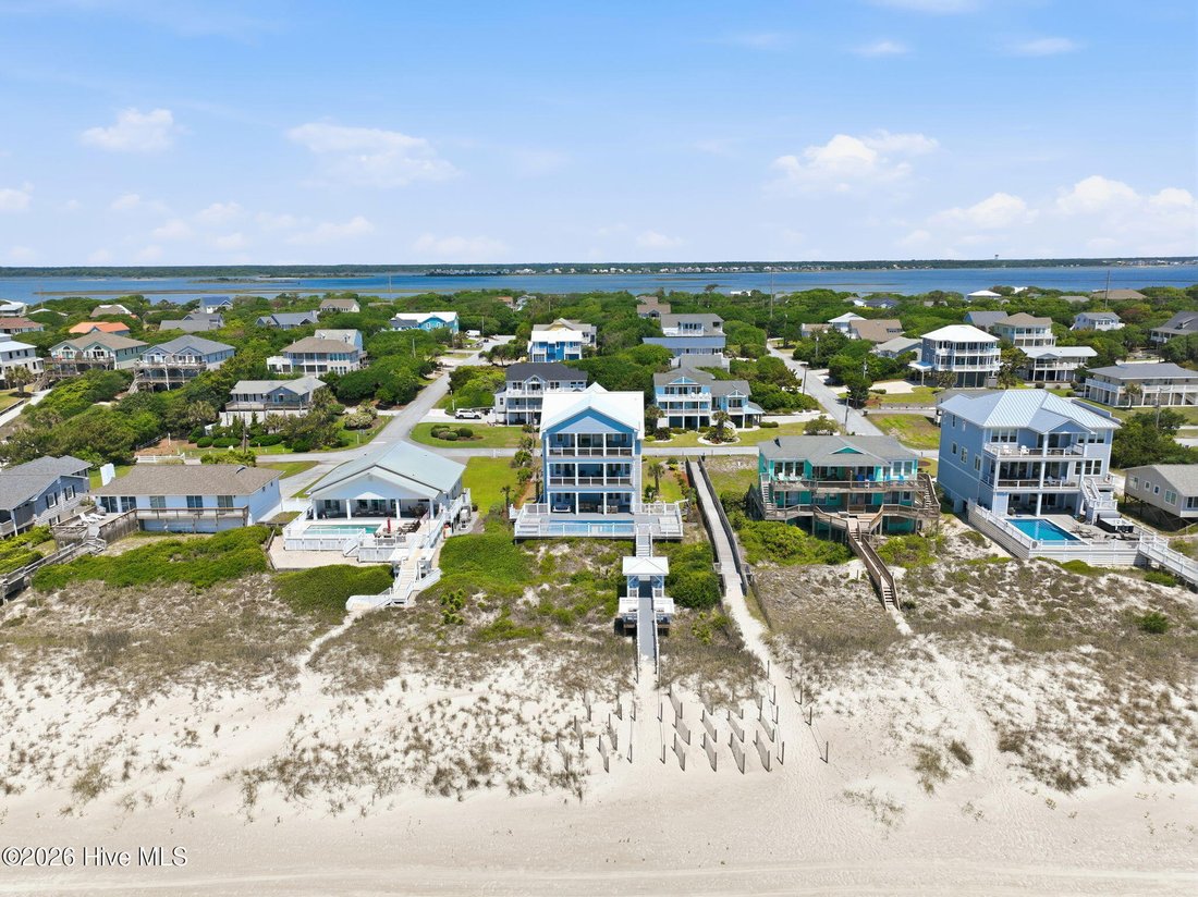 House in Emerald Isle, North Carolina, United States 4 - 18613491
