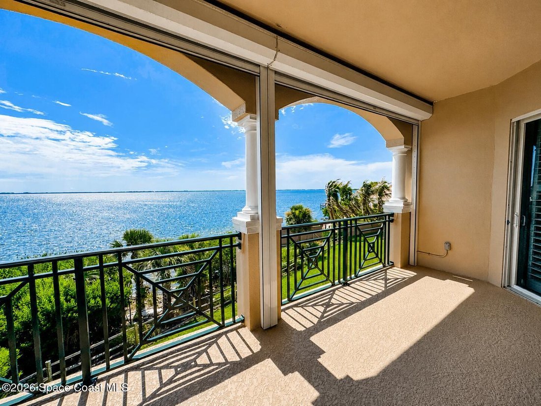 Condo in Cocoa Beach, Florida, United States 3 - 18612629