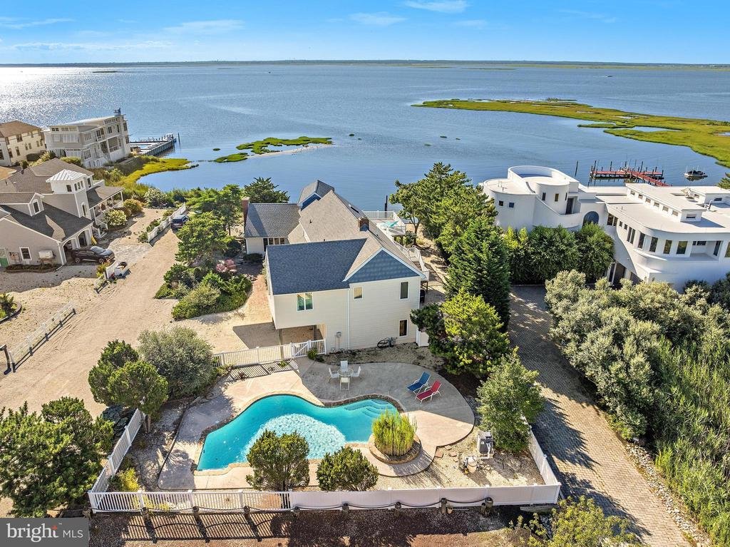 House in Ship Bottom, New Jersey, United States 3 - 18612987