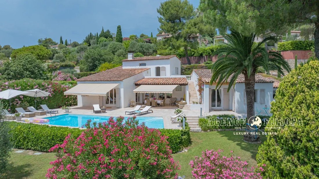 Villa in Mougins, Provence-Alpes-Côte d'Azur, France 1 - 18610804
