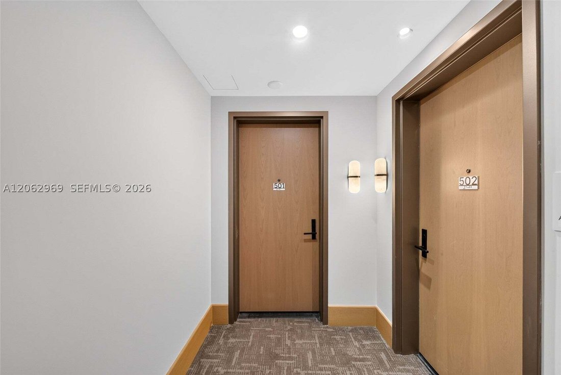 Condo in Bal Harbour, Florida, United States 2 - 18612523
