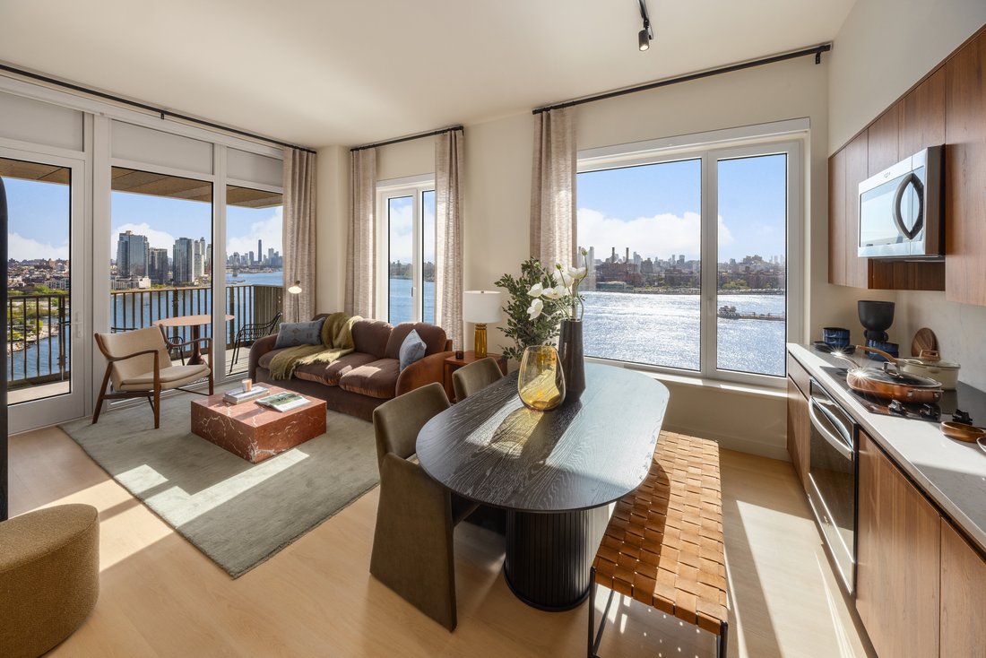 New York, New York, United States 2 - 18613561
