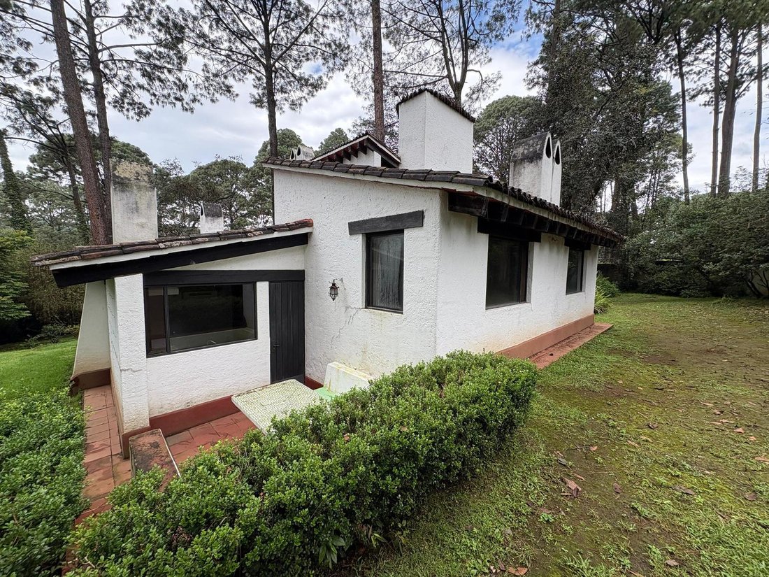House in Valle de Bravo, State of Mexico, Mexico 1 - 18611462