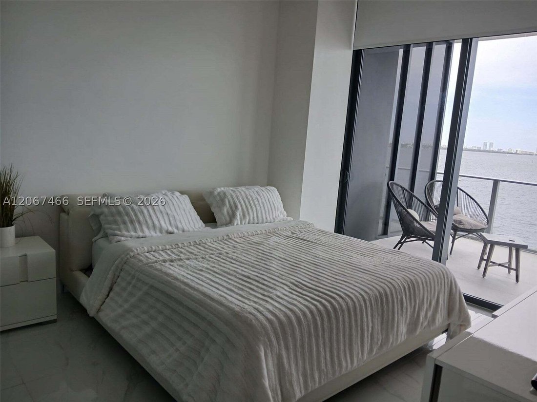 Condo in Miami, Florida, United States 3 - 18612505