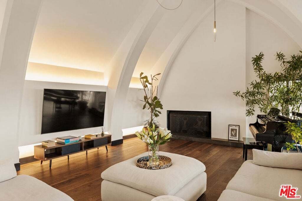 House in Los Angeles, California, United States 3 - 18611811