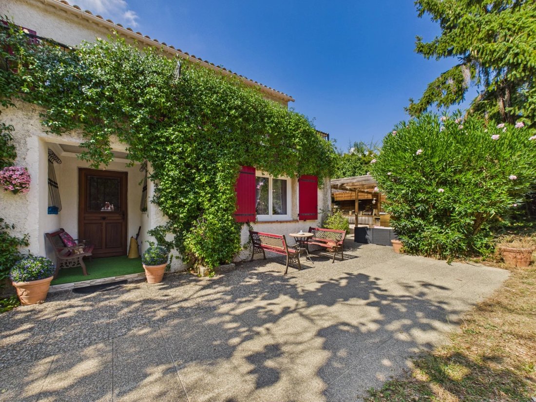 House in Tourrette-Levens, Provence-Alpes-Côte d'Azur, France 2 - 18610851