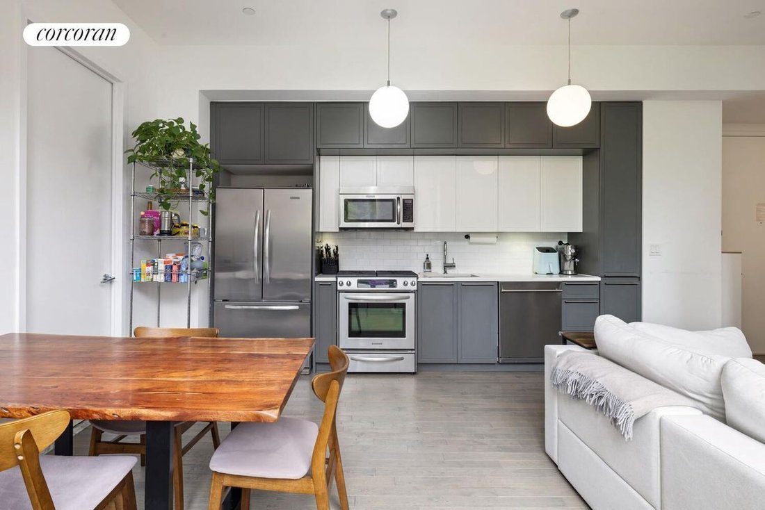 Condo in New York, New York, United States 3 - 17895316