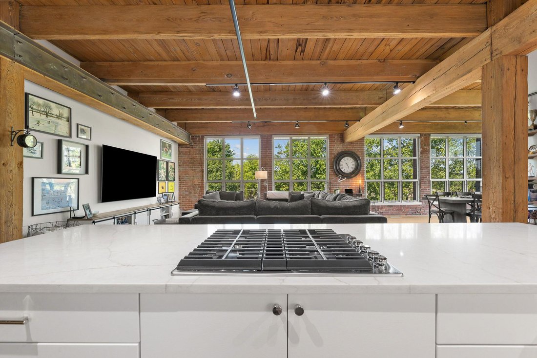 Condo in Columbus, Ohio, United States 5 - 18609973