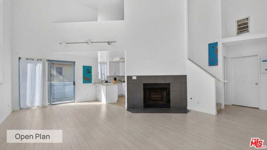 Condo in Santa Monica, California, United States 3 - 18615370
