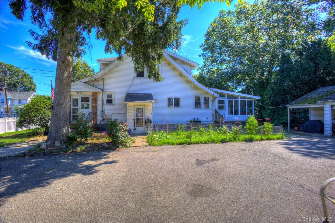 House in Hicksville, New York, United States 4 - 18613146