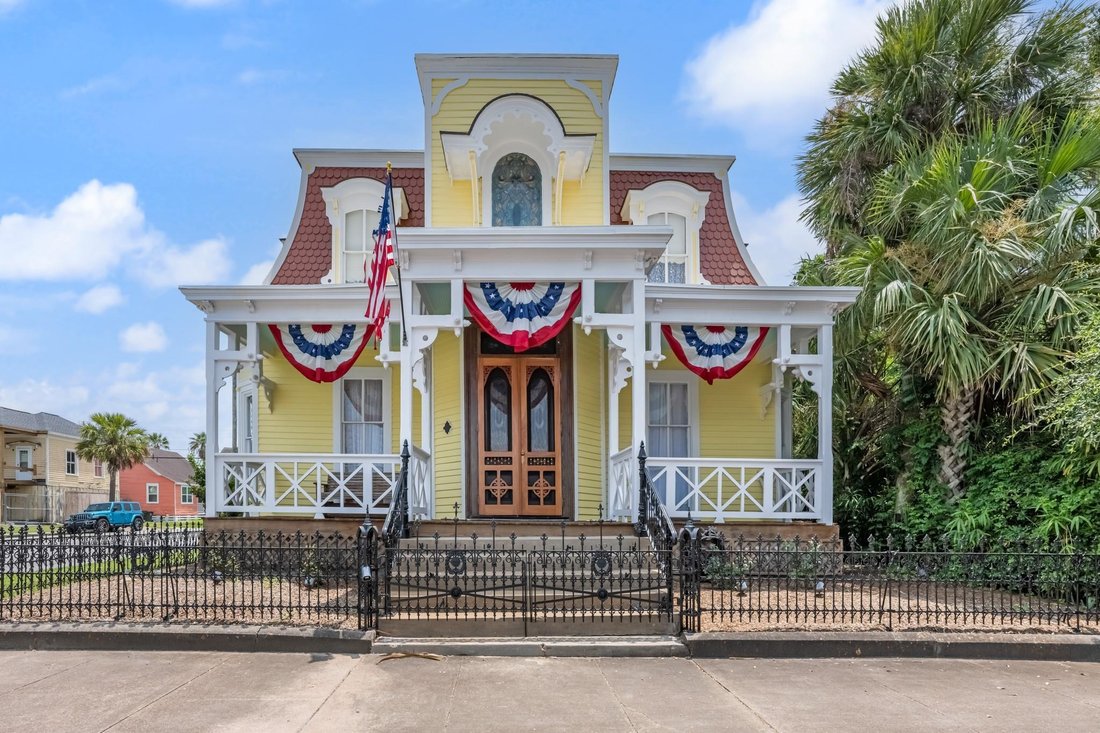 House in Galveston, Texas, United States 1 - 18610187