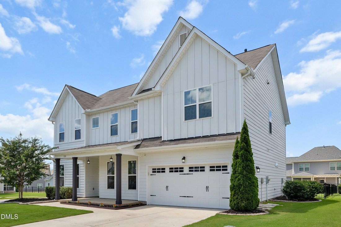 House in Fuquay-Varina, North Carolina, United States 1 - 18609438