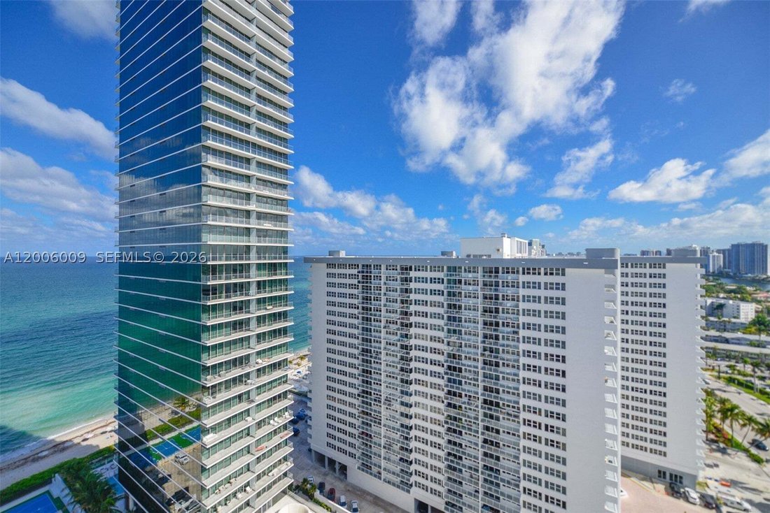 Condo in Hallandale Beach, Florida, United States 2 - 17738055