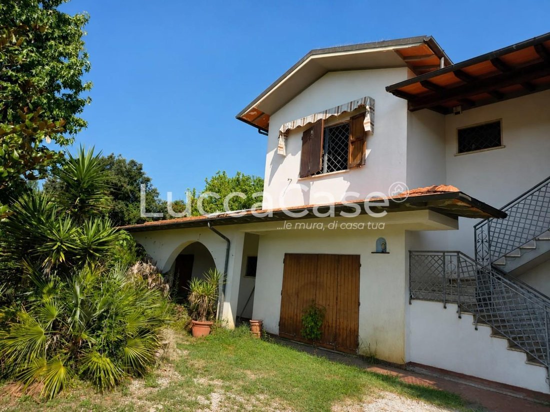 Country House in Pietrasanta, Tuscany, Italy 1 - 18611751
