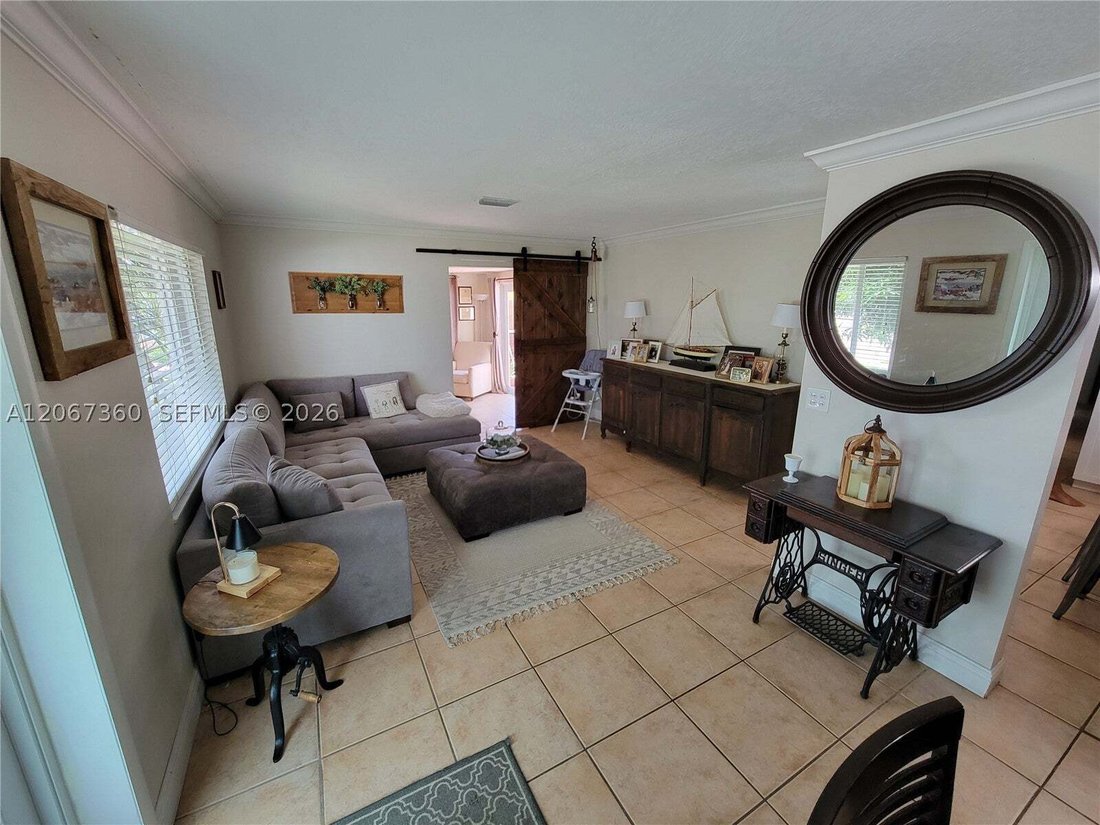 House in Hialeah, Florida, United States 4 - 18612584