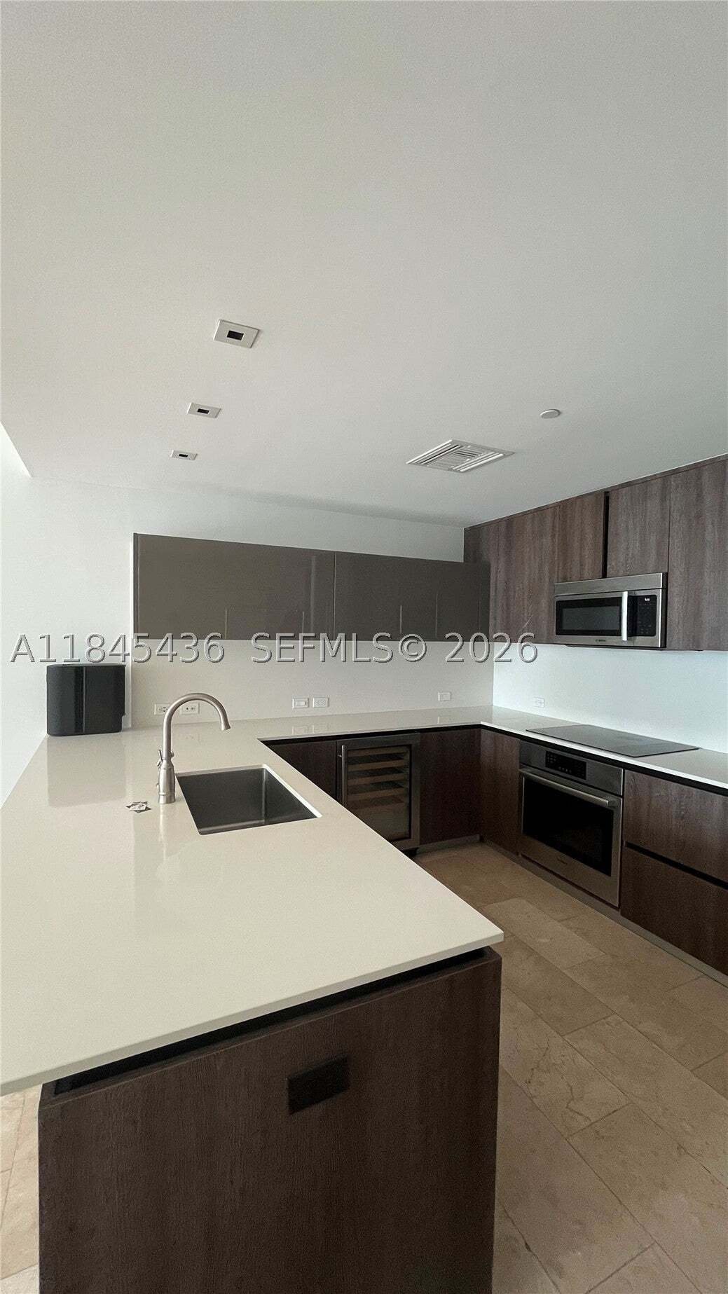 Appartement à Miami, Floride, États-Unis 1 - 16640278