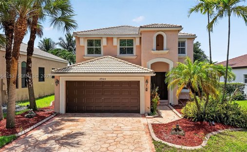 House in Miramar, Florida, United States 1