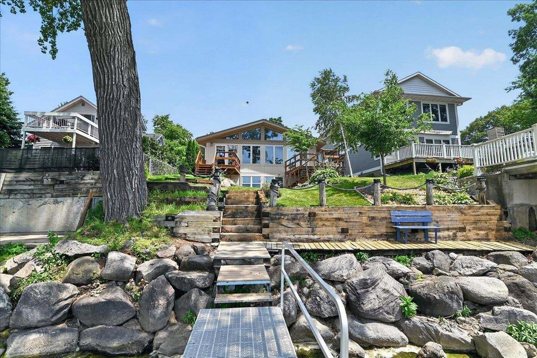 House in McFarland, Wisconsin, United States 4 - 18609546