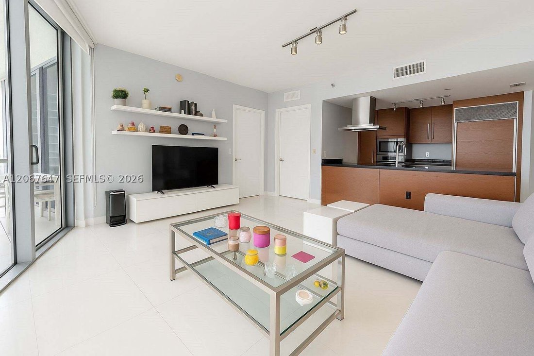 Condo in Miami, Florida, United States 4 - 18612502
