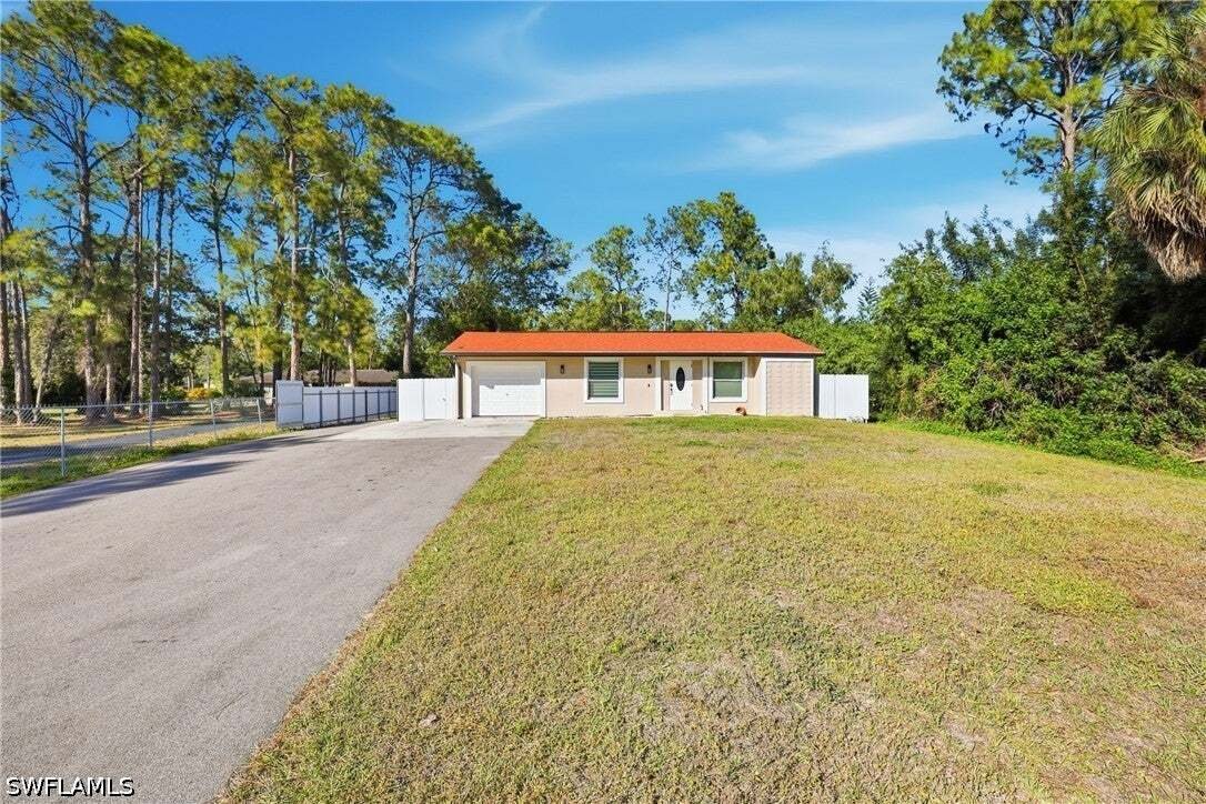 House in Naples, Florida, United States 3 - 18609236