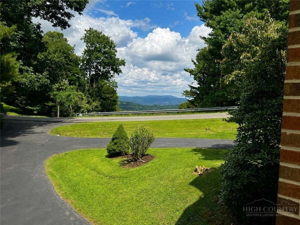 House in Blowing Rock, North Carolina, United States 2 - 17765432