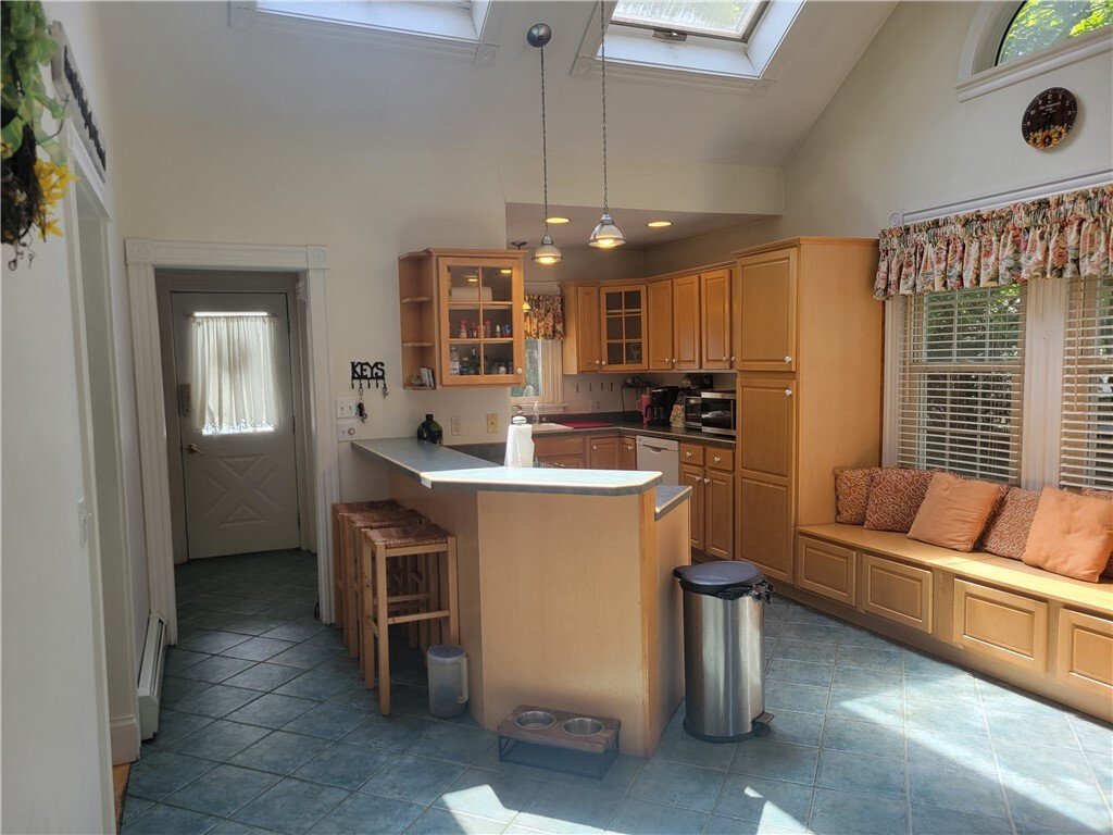 House in Westerly, Rhode Island, United States 2 - 18615794