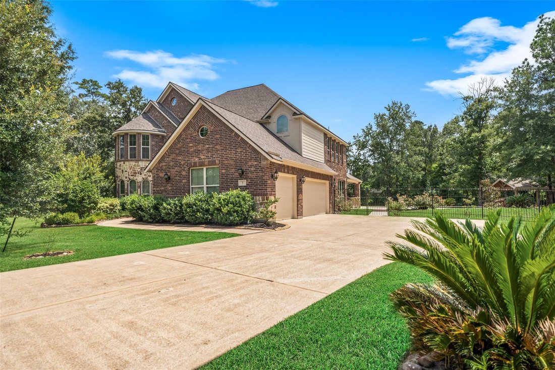 House in Conroe, Texas, United States 2 - 18613400