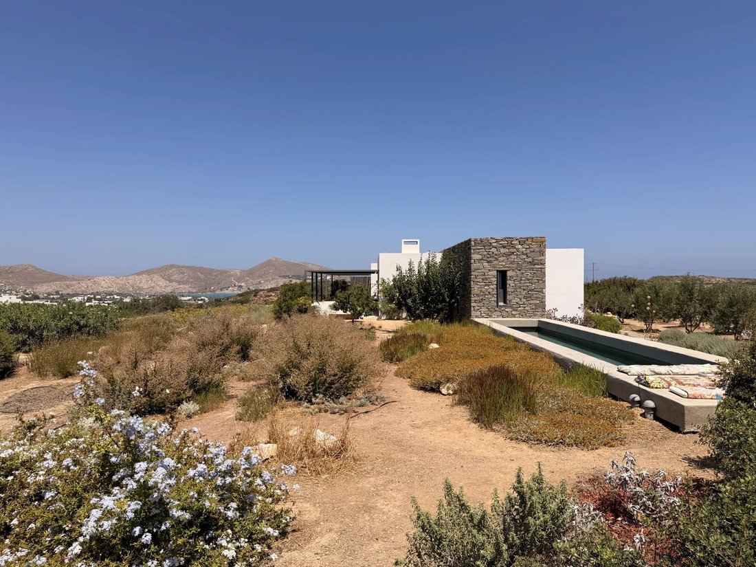 Estate in Paros, Aegean, Greece 1 - 18429672