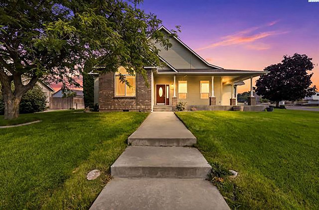 House in West Richland, Washington, United States 1 - 18610767