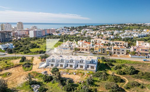 Townhouse in Guia, Algarve, Portugal 1