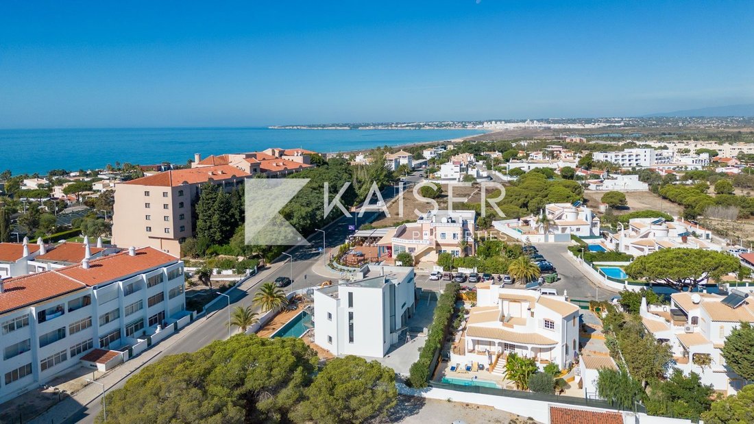 Villa in Guia, Algarve, Portugal 3 - 12304031