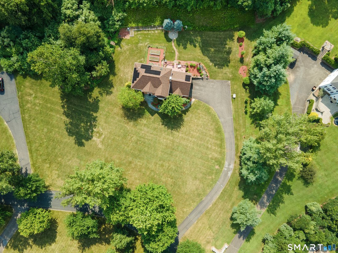House in Southbury, Connecticut, United States 3 - 18615797