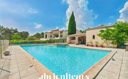 Casa en Lambesc, Provenza-Alpes-Costa Azul, Francia 1